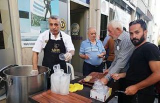 EYBİLDER’den aşure ikramı