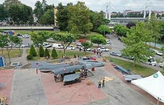 F4 savaş uçağı karadan yürütülecek