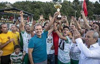 Fındıkpınarında turnuvanın şampiyonu Uzunkaş...