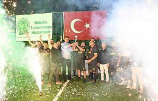 Futbol turnuvasında kupalar sahiplerini buldu