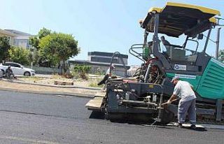 Gazipaşa Kültür Merkezi yoluna  sıcak asfalt