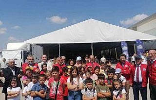 "Gençlerimize yürekten inanıyor ve güveniyoruz"