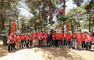 Gençlik kampı binlerce genci ağırlıyor