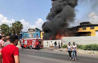 Geri dönüşüm tesisinde yangın