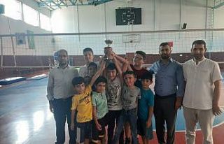 Germencik’te Yaz Kur’an Kursları Arası Voleybol...