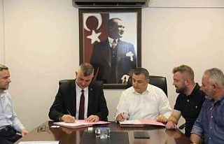 Gölcük Belediyesi işçilerini enflasyona karşı...