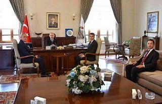 Göreve yeni başlayan kaymakamlardan Vali Karadeniz’e...