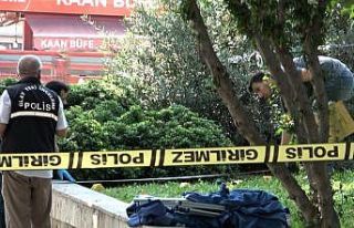 Görevli polislere tüfekle ateş eden şahıs çıkan...