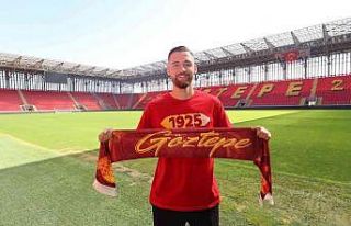 Göztepe Lukas Gottwalt’ı kadrosuna kattı