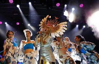 Hande Yener: “Çocukluğumun anısı olan şile...