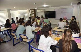 Hem öğreniyorlar hem eğleniyorlar