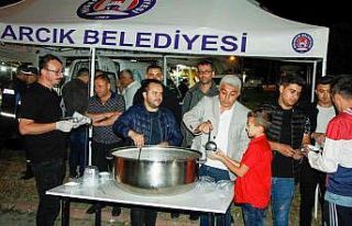 Hisarcık Belediyesi’nden festival alanında aşure...