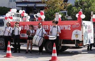 Honaz caddelerinde bandolu kutlama