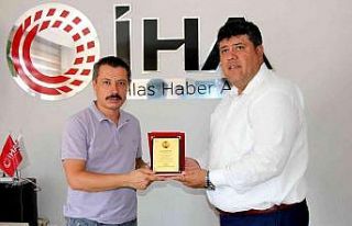 İHA Muhabiri Ahmet Arslantaş’a teşekkür plaketi