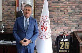 İl Spor Müdürü Er: “Eskişehir taraftarı her...