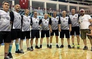 İnönü personeli finale adını yazdırdı