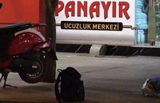 Isparta’da caddede unutulan şüpheli çantadan...