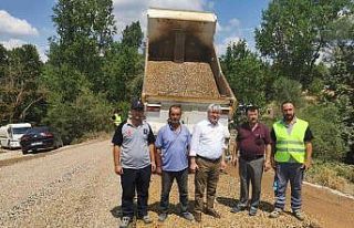 İvrindi’de kırsal mahalle yolları asfaltlanıyor