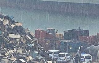 İzmir’de deniz kıyısında erkek cesedi bulundu