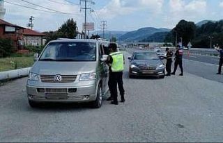 Jandarma ekiplerinden trafik denetimi