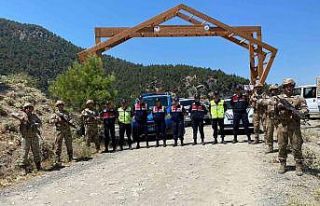 Jandarma Honaz Dağında yangına karşı önlemleri...