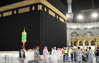 Kabe’nin etrafındaki bariyerler 2,5 yıl sonra...