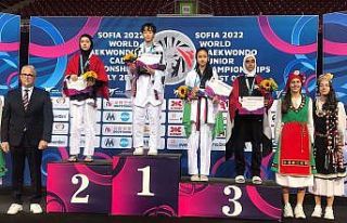 Kağıtsporlu Esila dünya ikincisi oldu