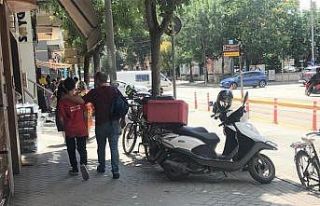 Kaldırımlar yayalardan çok motosikletlerin kullanım...