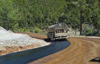 Karabucak yolu asfaltlanıyor