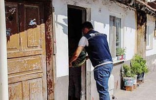 Karacabey’de ihtiyaç sahiplerine 35 ton karpuz...