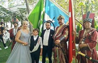 Karan ailesinin oğulları Can erkekliğe ilk adımını...