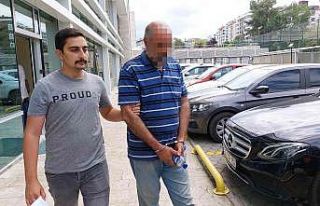 Karısını ve kızını sopayla darp eden şahıs...