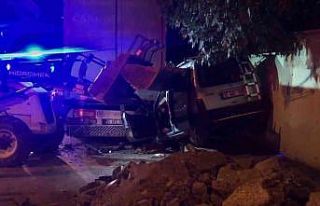 Kartal’da alkollü sürücü iki kişiyi ağır...