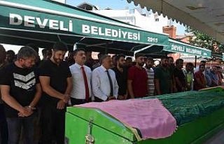 Kazada hayatını kaybeden kız kardeşler toprağa...