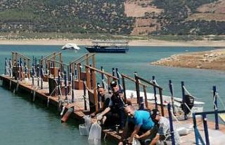 Kemer Barajı’na 150 bin balık bırakıldı