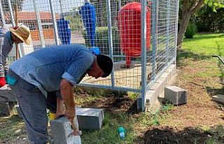 Kemer’de yeşil alanlara bakım ve onarım çalışması