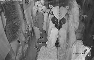 Kepenk kumandasını kopyalayarak iş yerinde olan...