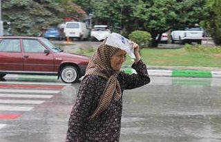 Kırklareli’nde sağanak yağış etkili oluyor