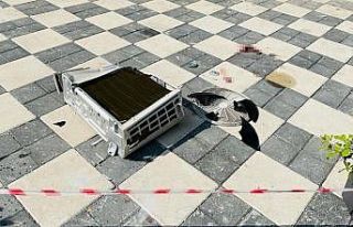 Klima montajı yaparken 5. kattan düştü