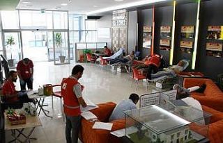 Kocasinan Belediyesi çalışanlarından, Kızılay’a...