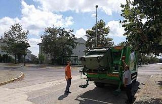 Körfez’de çöp konteynerleri dezenfekte ediliyor