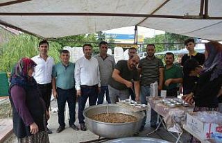 Korkuteli’de aşure dağıtımı