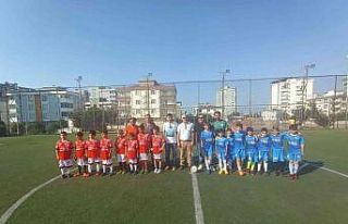 Küçük adamlar futbol turnuvası başladı