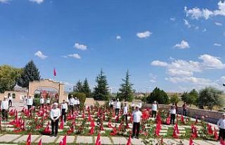 Kur’an Kursu öğrencileri Dumlupınar Şehitliği’ni...