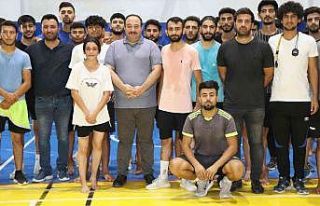 Kurslarda başarılı olan gençler sınavlara gidiyor