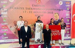 Livanur’dan gümüş madalya