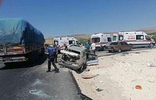 Malatya’da iki otomobil çarpıştı: 12 yaralı