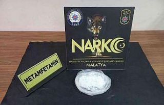 Malatya’da zehir tacirlerine darbe