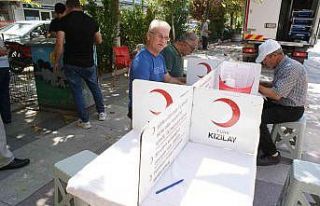 Manyas’ta vatandaşlardan kan bağışına ilgi