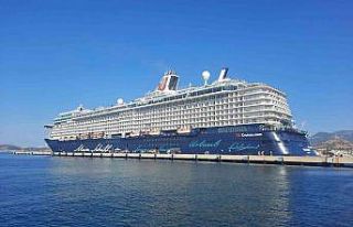"Mein Schiff 5" 2 bin 509 yolcusuyla Bodrum’da